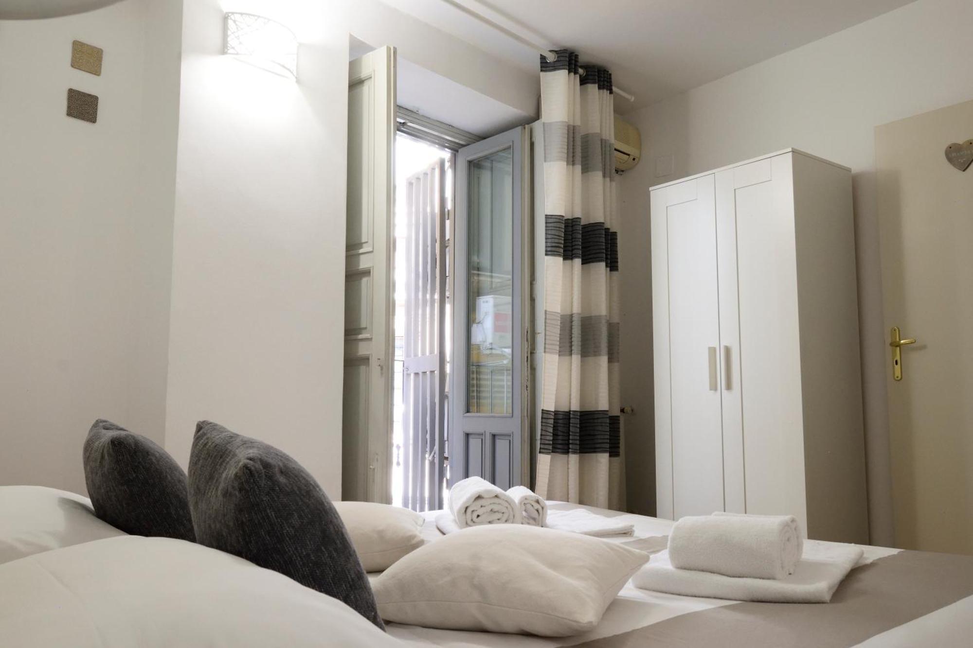 La Casa Di Carta In Piazza Stesicoro Apartment CTA Exterior foto