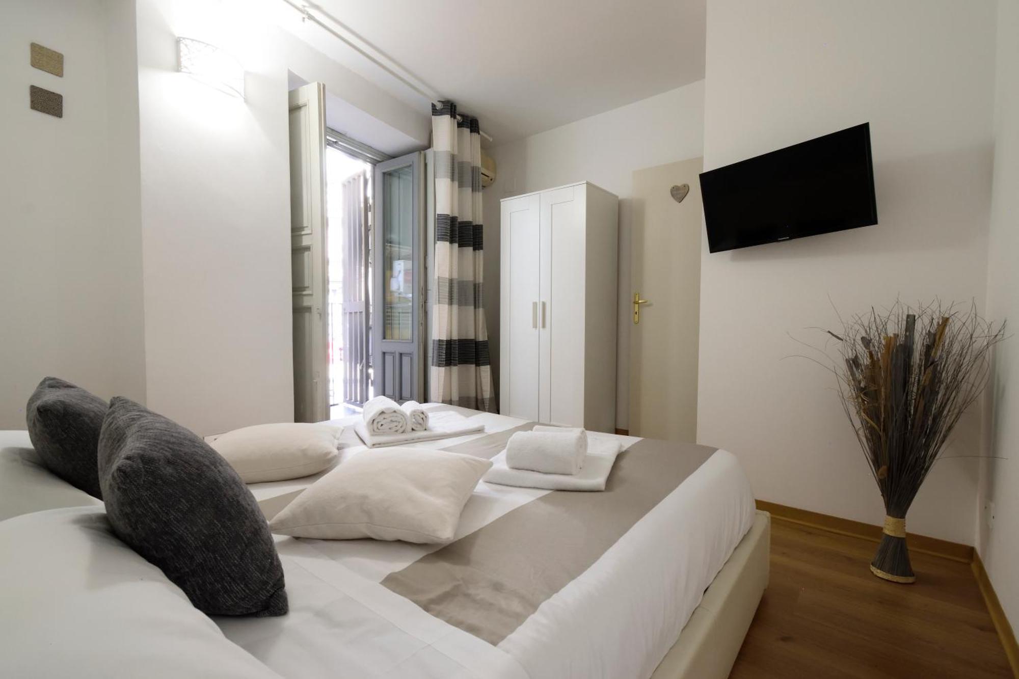 La Casa Di Carta In Piazza Stesicoro Apartment CTA Exterior foto