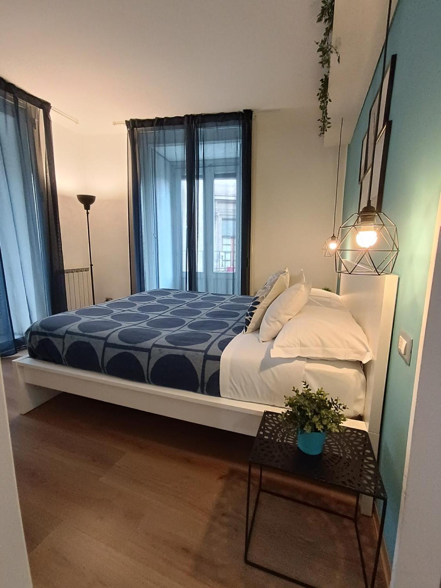 La Casa Di Carta In Piazza Stesicoro Apartment CTA Exterior foto